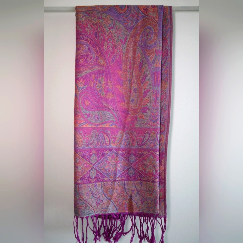 New w tag purple Paisley Pashmina Shawl Scarf Purple Pink 27x42